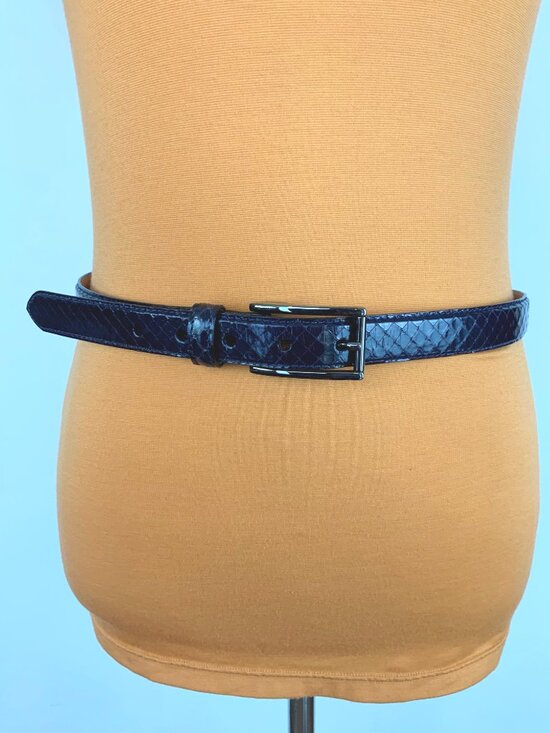 Genuine Snake Skin Black Belt from The Worth Collection Sz M main image 12